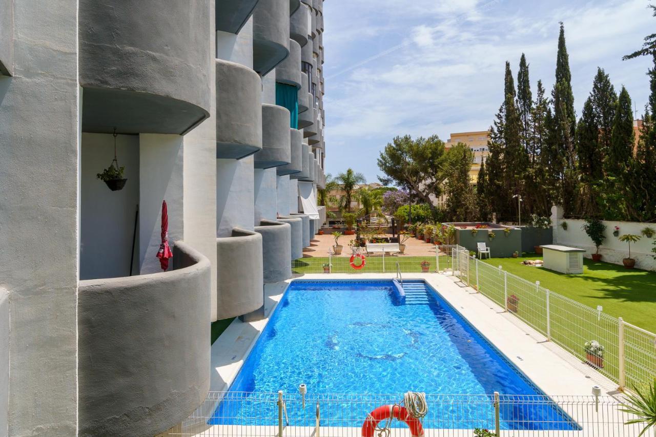 Malagasuite Comfort Home And Pool 토레몰리노스 외부 사진