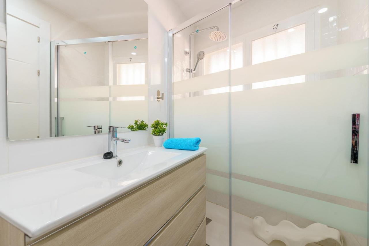 Malagasuite Comfort Home And Pool 토레몰리노스 외부 사진